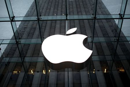 Apple announces new clean energy investments, asks suppliers to decarbonize