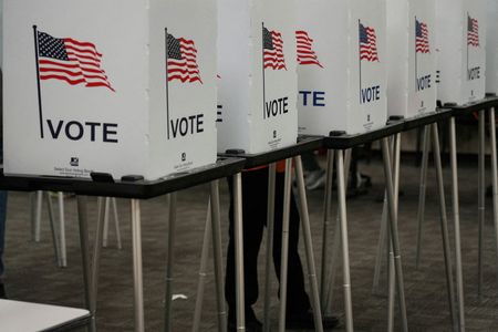 With U.S. midterms ahead, Musk’s Twitter takeover raises fear of misinformation wave