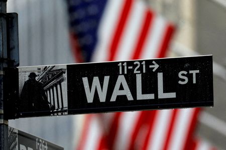 Factbox-How Wall St and billionaires have donated to U.S. elections