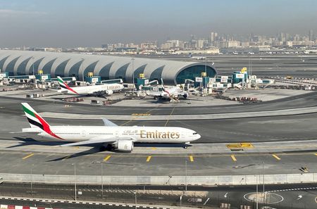 Emirates airlines swings to H1 $1.09 billion profit on travel recovery
