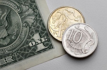 Yen gains before Powell speech, Aussie jumps