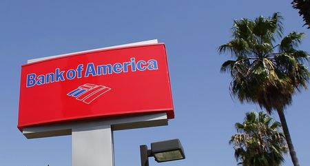“Small joyless flows” as investors sell stocks and cash – Bofa