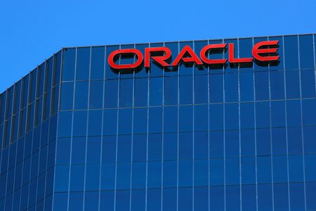 Oracle’s Shocking Move: Tesla’s Cybertruck to Become the Next Police Patrol Vehicle?