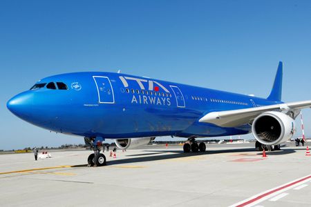 Analysis-Italy’s nationalists set to loosen grip on beloved airline with mooted Lufthansa deal