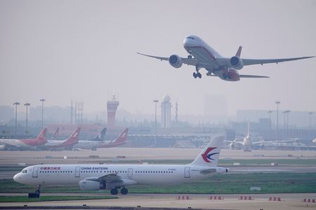 Airlines lift China international flight capacity as border opens – Cirium data