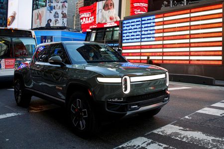 Analysis-Tesla’s price cuts promise more pain for money-losing U.S. EV startups