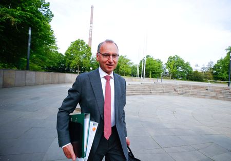 Bayer under investor pressure to speed up CEO changeover