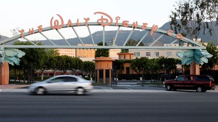 Activist Peltz makes nice with Disney, ends board challenge