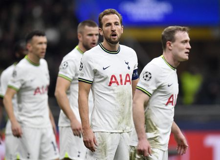 Soccer-Billionaire Najafi set to launch $3.75bn takeover bid for Spurs – source