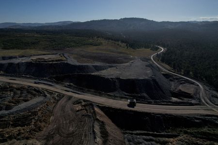 Australia’s NSW state orders coal miners to supply local plants