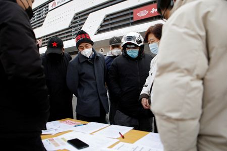 At job fairs in China, employers are thrifty and applicants timid