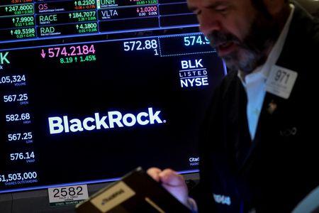BlackRock ‘overweights’ Treasuries, emerging markets stocks