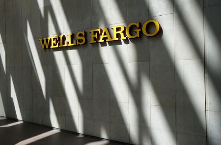 U.S. probes Wells Fargo’s retention of employee communications