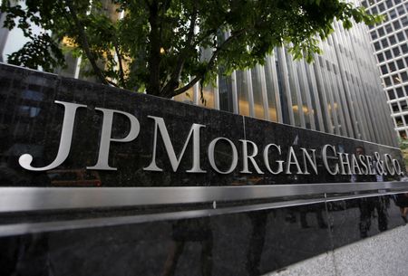 JPMorgan profit beats estimates even as interest income misses predictions
