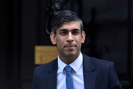 UK employers urge Sunak to act urgently on growth reforms