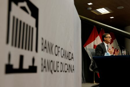 Bank of Canada says growth to stall through the middle of 2023